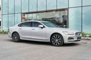 Xe Volvo mới giá rẻ